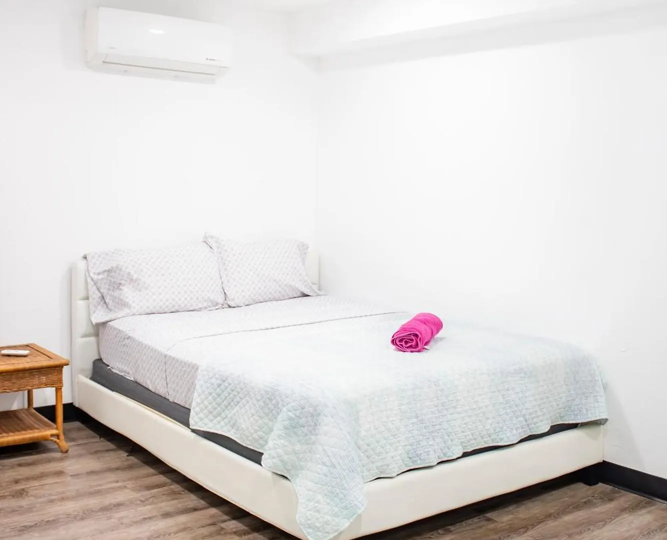3050 Place San Juan Apartment